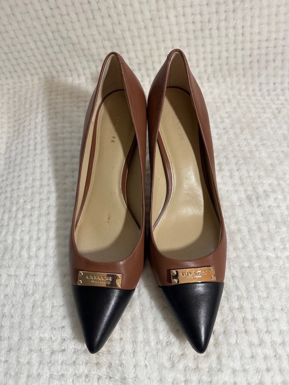 Coach Pumps Size 9 - Picture 2 of 9